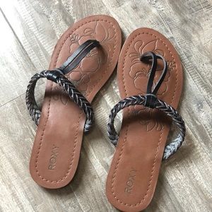 ROXY flip flops